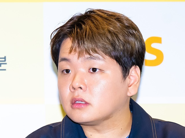 BTS・JINと親交の韓国人気ユーチューバー、“違法PR投稿”？公務員妻を配慮と思いきや釈明が火種に