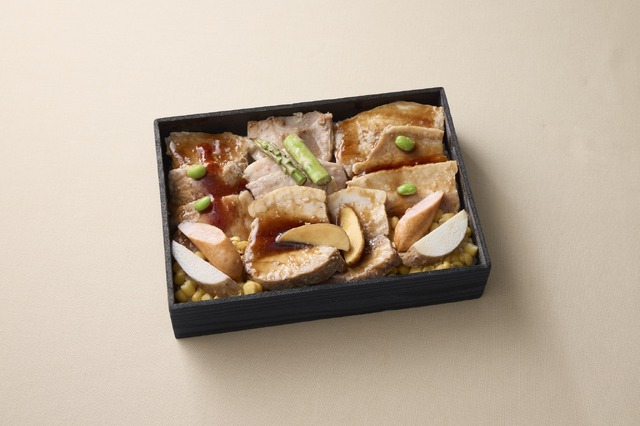 「和豚もち豚食べ比べ弁当」2,808円
