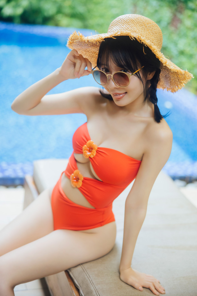 「奥ゆい 1st写真集 ゆいゆい」（C）KADOKAWA/横山マサト