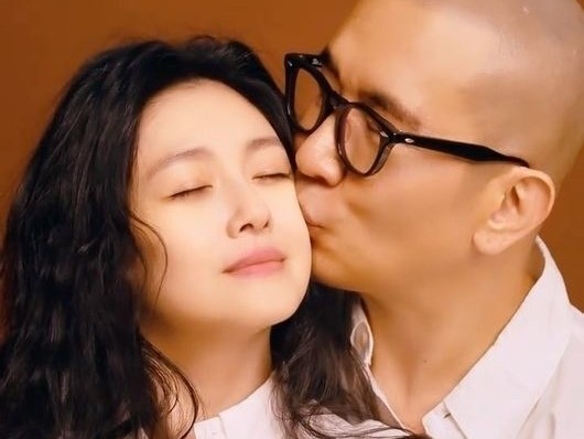 日本で急逝した台湾国民的女優の韓国人夫、亡き妻の肖像画を10点以上も制作「驚くほどそっくり」