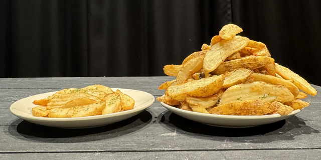 食べても食べても減ったように見えない？「ほぼ1kgポテト」