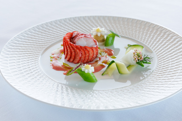 オマール海老と奈乃華(シェフ浦部のスペシャリテ1)