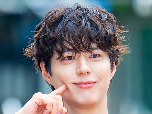 「天使なんだと…」俳優パク・ボゴム、湧き出る美談！兵役中に出会ったアーティストの自慢が話題