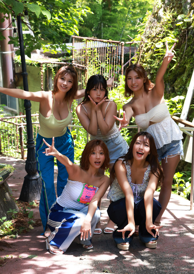 R・I・P GIRLS2025 写真集『湯けむり にゅうよく旅～BEST SELECTION』撮影：中山雅文
