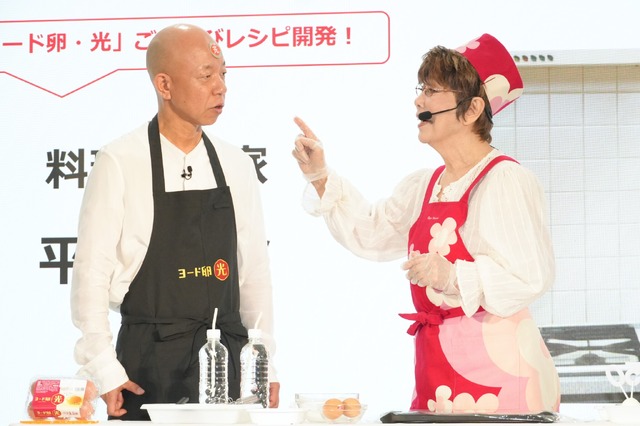 平野レミ、小峠英二【撮影：小宮山あきの】