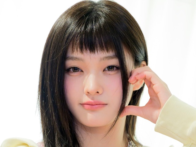 「二度見した…」ILLITの日本人メンバー・イロハ、“オレンジヘア”に大変身！別人級ビジュに反響続々