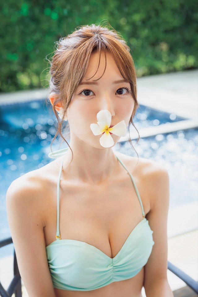 藤本冬香1st写真集『無防備な私』(C)KADOKAWA PHOTO/田中智久