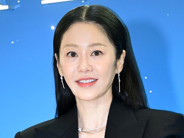 ストレスで気絶→救急搬送された55歳韓国女優、2年前の大手術を回想「病院をたらい回しにされ…」