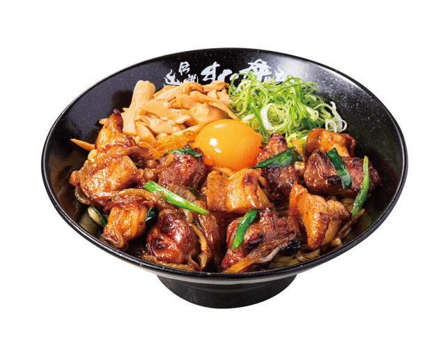 『豚ハラミ牛ホルモン焼肉油そば』1,490円（税込）※麺2玉まで同一価格