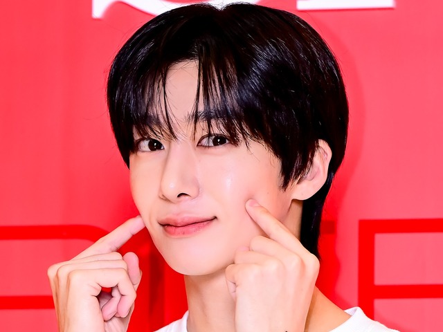 MONSTA X・ヒョンウォン、流暢な日本語と安定の進行力に注目！2年連続『ASEA 2026』MCに抜擢