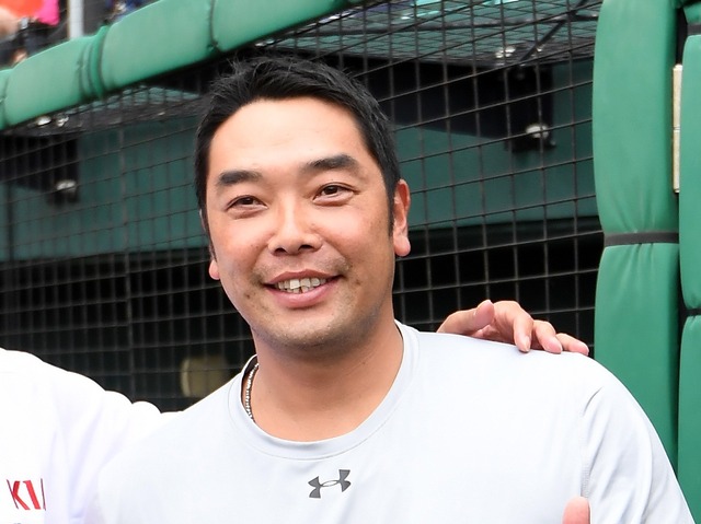 韓国も衝撃「巨人軍の名を汚した」　阿部慎之助監督の涙の電撃辞任、現地メディアはどう報じたのか