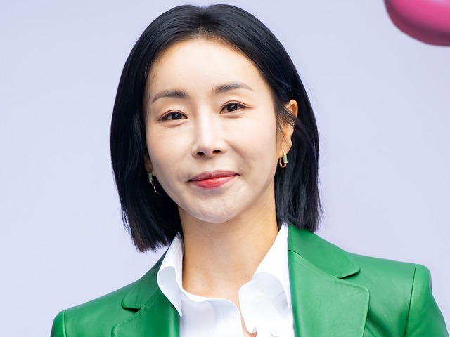「芸能界最高齢の妊婦」と話題の韓国女優（45）、赤ちゃんを初公開！母親にそっくり？