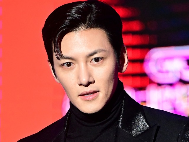 巨額の追徴課税で波紋…音楽授賞式MCを控える俳優チ・チャンウク、芸能活動に影響は？