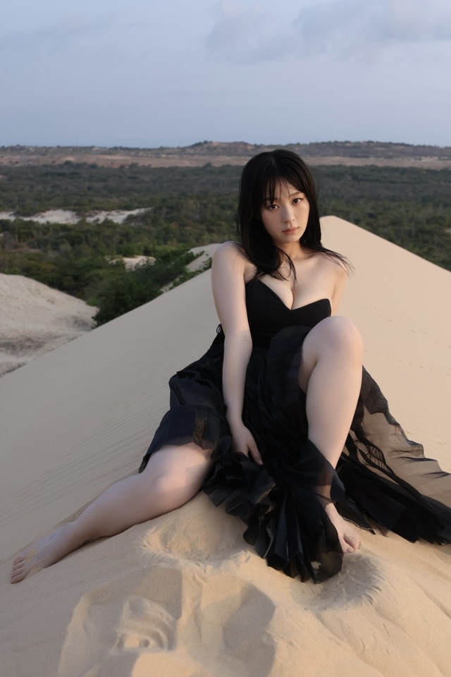 髙野真央 1st 写真集 （※タイトル未定）©佐藤裕之／講談社