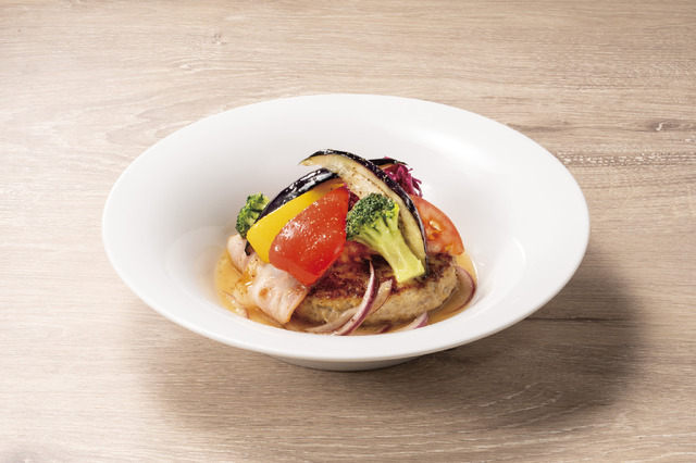 彩り野菜ハンバーグ～ライムとビネガーのソース 1,100円(税込1,210円)