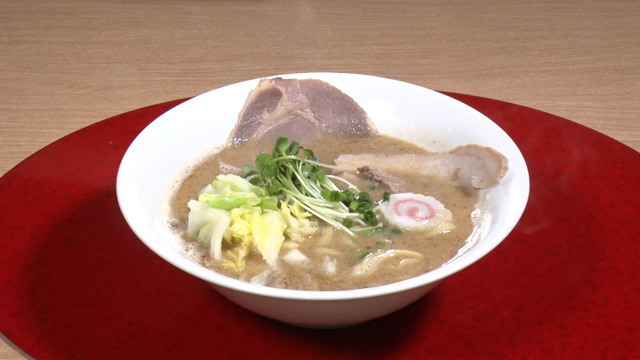 宅麺ダウプラーメン プラちゃん（豚骨魚介）