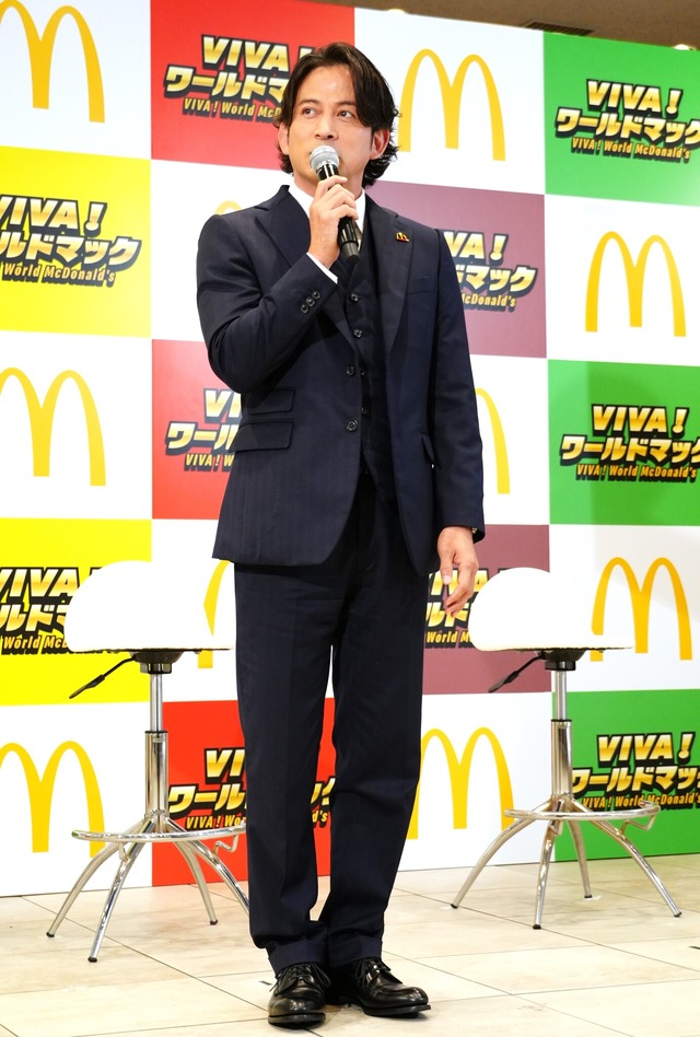 岡田准一【撮影：小宮山あきの】