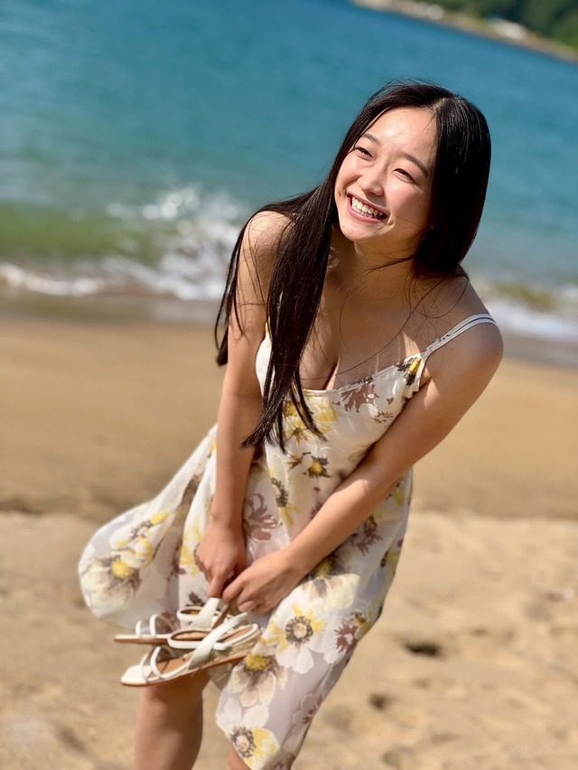 （写真はちばひなのの公式Instagramから）※所属事務所に掲載許諾をもらっています