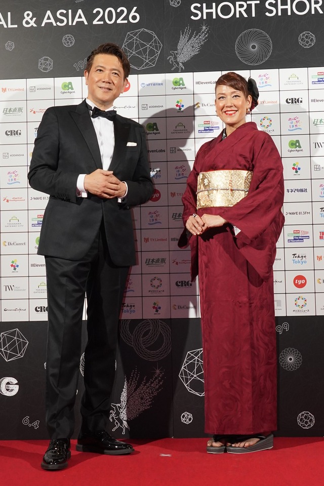 別所哲也、LiLiCo【写真：竹内みちまろ】