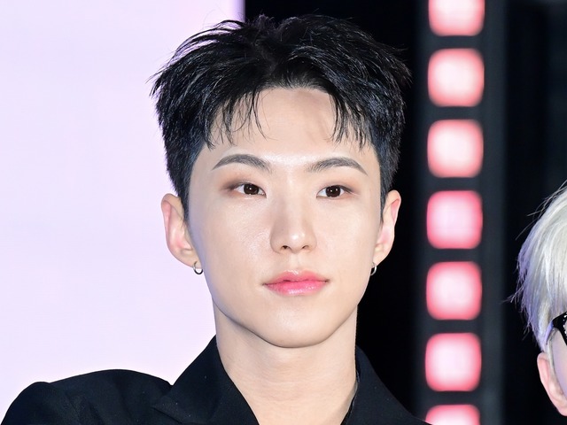 SEVENTEEN・ホシ、1億ウォン寄付の成果が形に！アフリカの公立学校に教室5室を新設