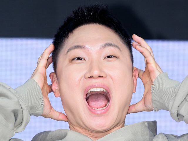 「芸能人は金の匂いを嗅ぎつけてYouTubeを…」韓国ユーチューバー、発言が思わぬ余波