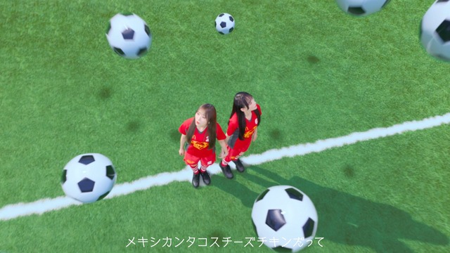 ＝LOVEがマクドナルドと初コラボ！人気曲『ラブソングに襲われる』をオマージュしたWebCMが公開！