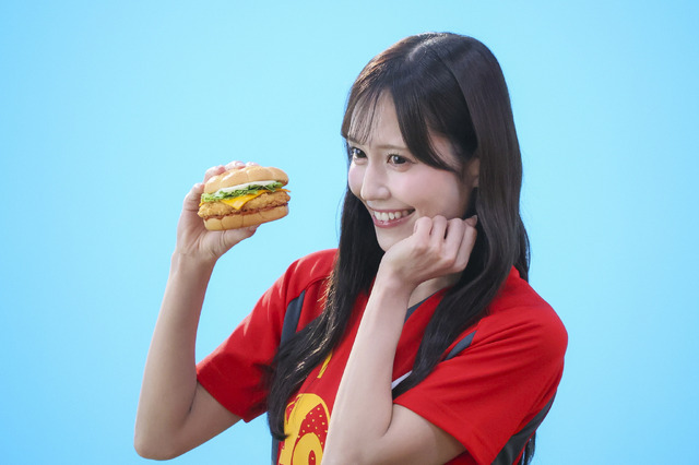 ＝LOVEがマクドナルドと初コラボ！人気曲『ラブソングに襲われる』をオマージュしたWebCMが公開！