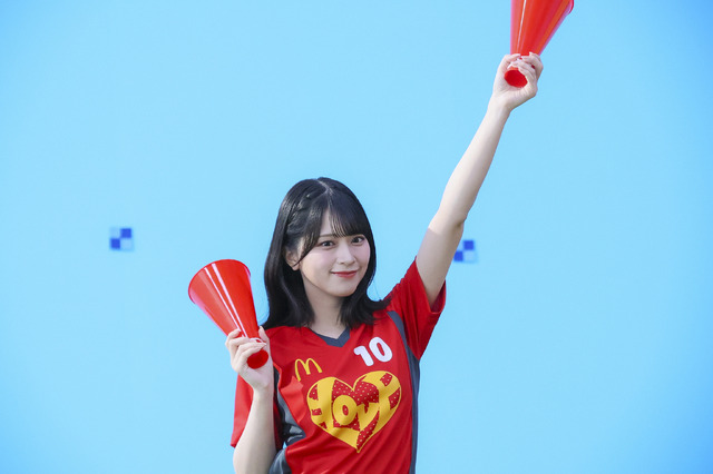 ＝LOVEがマクドナルドと初コラボ！人気曲『ラブソングに襲われる』をオマージュしたWebCMが公開！