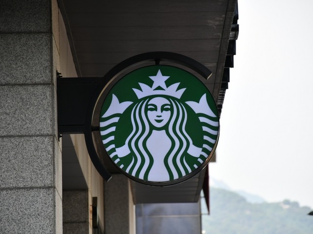 好調な日本と対照的…韓国スタバが全国一斉に15時閉店、売上も26％減　苦境に立たされているワケ