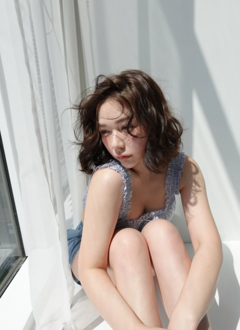 村重杏奈（写真は公式インスタグラムから）※所属事務所に許諾を得ています