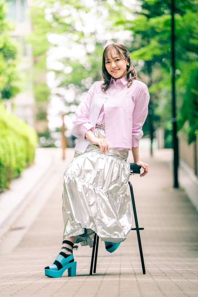 スタイリスト：山﨑厚見 ※﨑（たつさき）、ヘアメイク：安藤千浪、ライター：石井隼人、カメラマン：motoishiduka