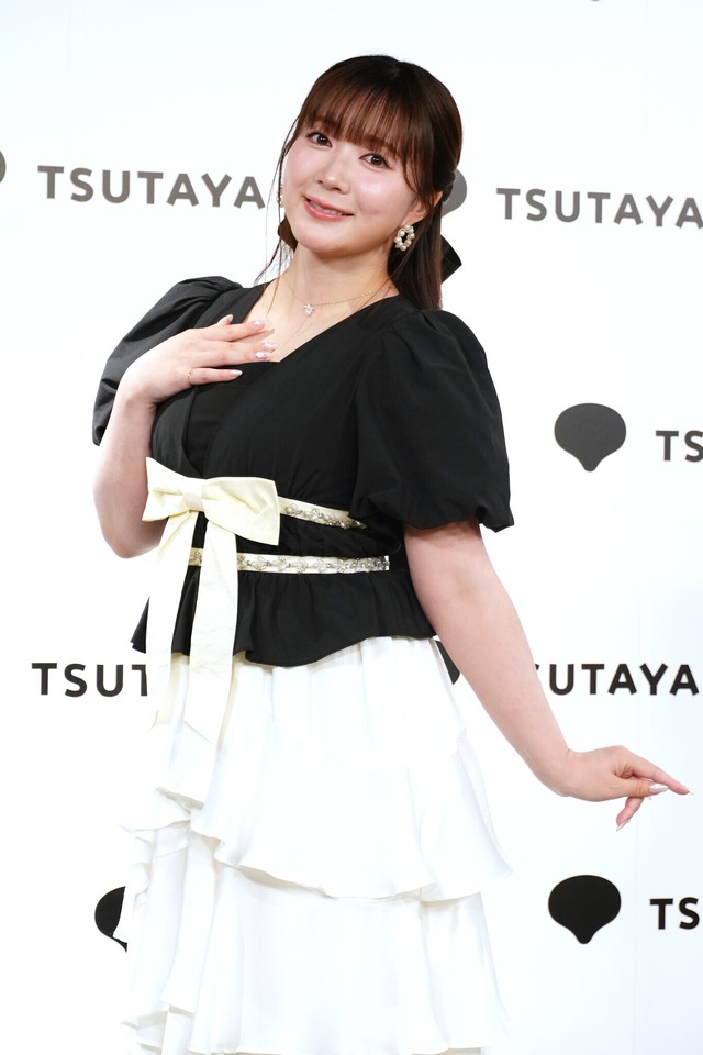 伊藤彩沙【撮影：小宮山あきの】
