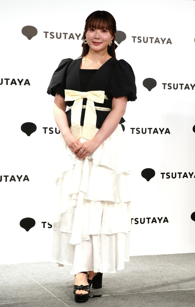 伊藤彩沙【撮影：小宮山あきの】