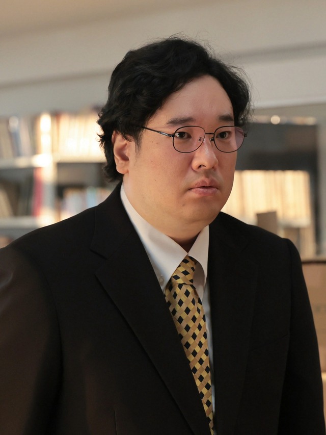 黒川拓二役・岡崎体育