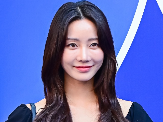 たった1日で4kg減?!双子育てる“シンママ”韓国女優、驚きの体重変化を告白「昨日まで50kgだったのに…」