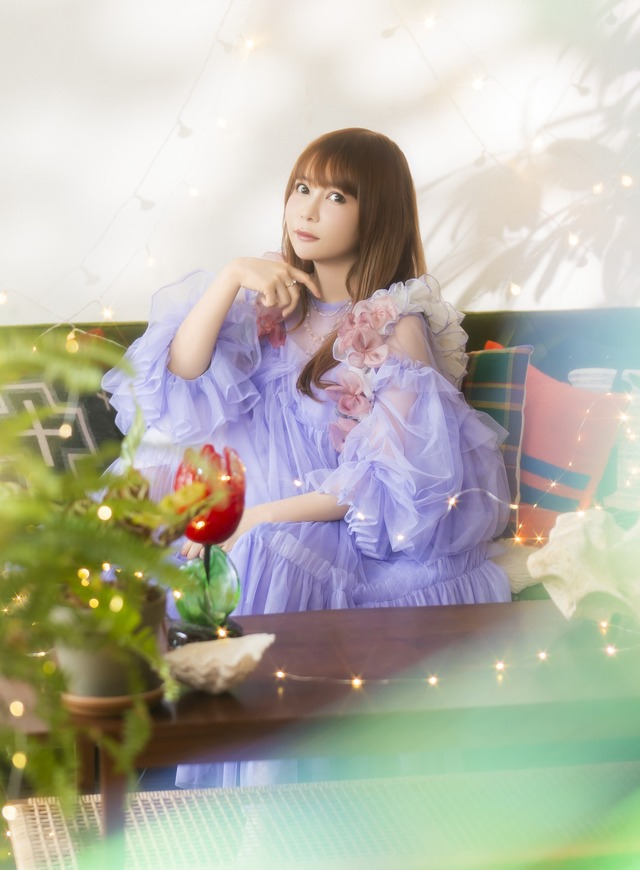 中川翔子、歌手デビュー20周年記念日にニューシングル「Twilight Magic」が先行配信＆MV公開！