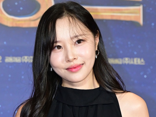 「左腕の血管は使えず、右腕も限界…」“女性特有のがん”闘病を公表していた韓国芸人の妻、近況明かす