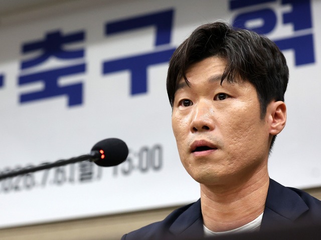 選手としては英雄、行政家としては“黒歴史”…それでもパク・チソンに頼るしかない韓国サッカー