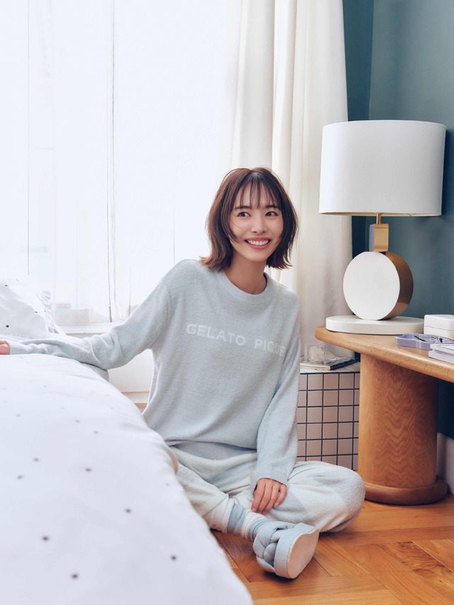 井桁弘恵がルームウェアでくつろぐ姿が公開！ジェラピケ初のリカバリーウェア