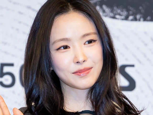 元メンバーの結婚式不在で“不仲説”が再浮上も…Apink出身ソン・ナウン、本音告白「実際の私を知らない」