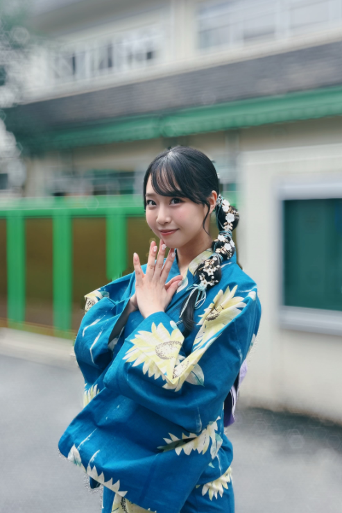 （写真は加藤夕夏の公式Instagramから）※所属事務所に掲載許諾をもらっています