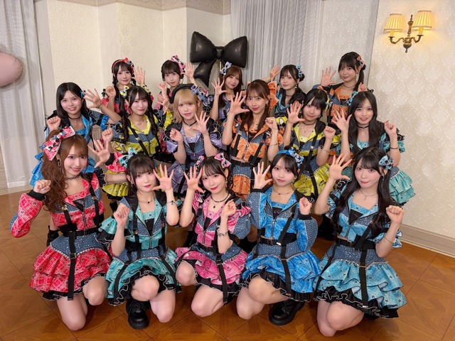 後列左から 相川暖花、井上瑠夏、太田彩夏、坂本真凛、伊藤実希中列左から 荒野姫楓、倉島杏実、佐藤佳穂、熊崎晴香、伊藤虹々美、入内嶋涼前列左から 野村実代、河村優愛、大村杏、森本くるみ、浅井裕華
