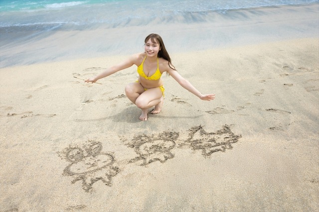 川越紗彩『オールアザー版 川越紗彩写真集 なんとかなるかも』（KADOKAWA）