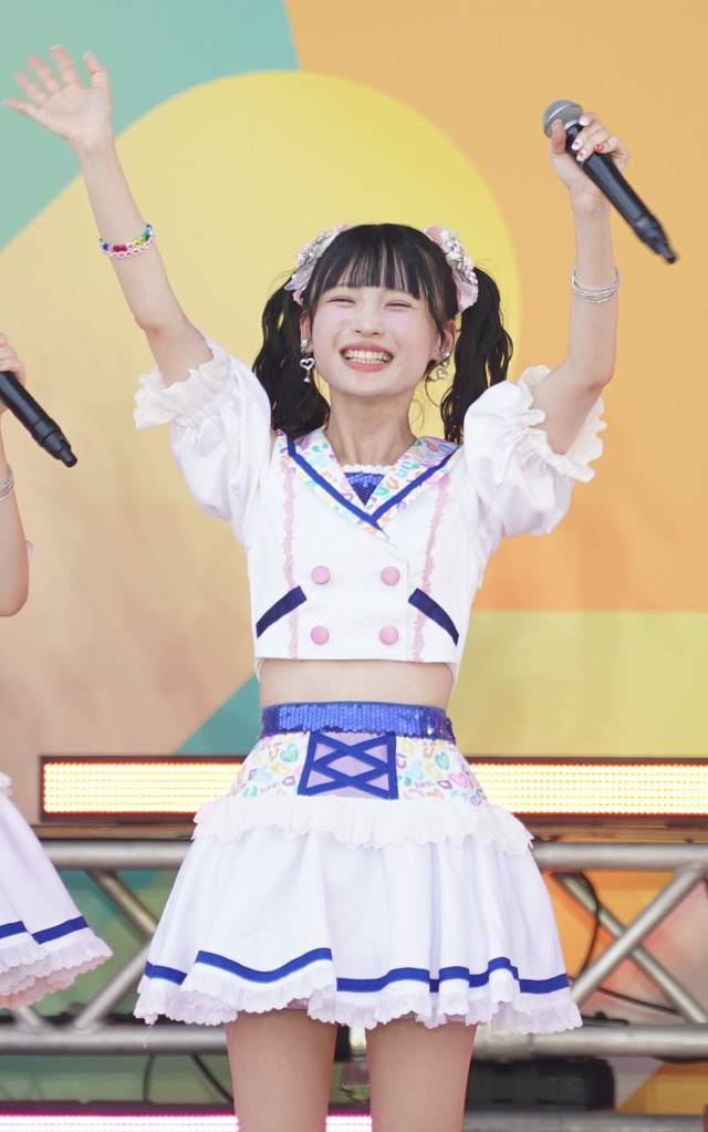 新澤菜央【写真：竹内みちまろ】