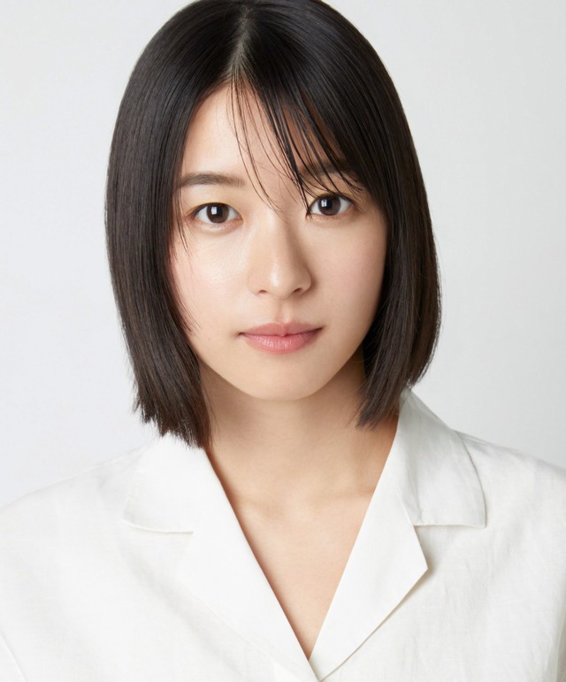 鳴海唯＜飯田優花役＞（C）NHK