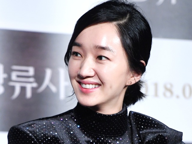 約4年間新作なし…表舞台から遠ざかった韓国女優、突然の最新ショット公開に「復帰間近？」の声