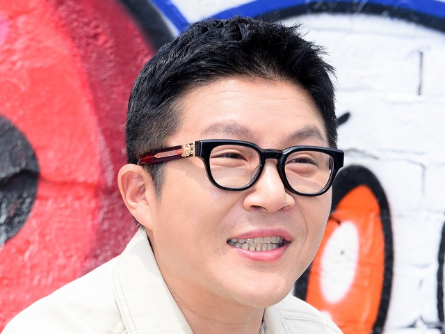 BTSメンバーやチェ・ジウとも親交…“暴力団との交友疑惑”で活動休止の韓国タレント、8カ月ぶりにSNS更新