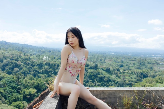 「岸みゆ セカンド写真集（仮）」（東京ニュース通信社刊）撮影／横山マサト