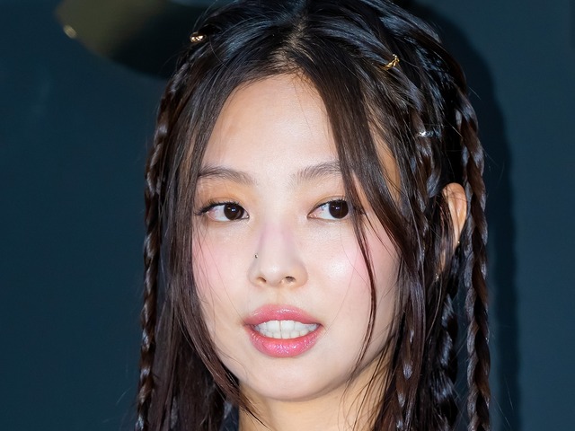 SNSで話題の露出動画など巡り、BLACKPINK・ジェニーが法的対応を発表　「サマソニ」後に拡散【全文】