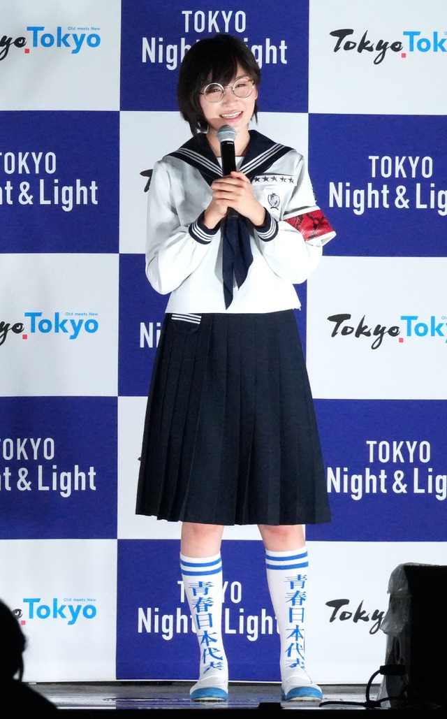 新しい学校のリーダーズ・SUZUKA【撮影：小宮山あきの】